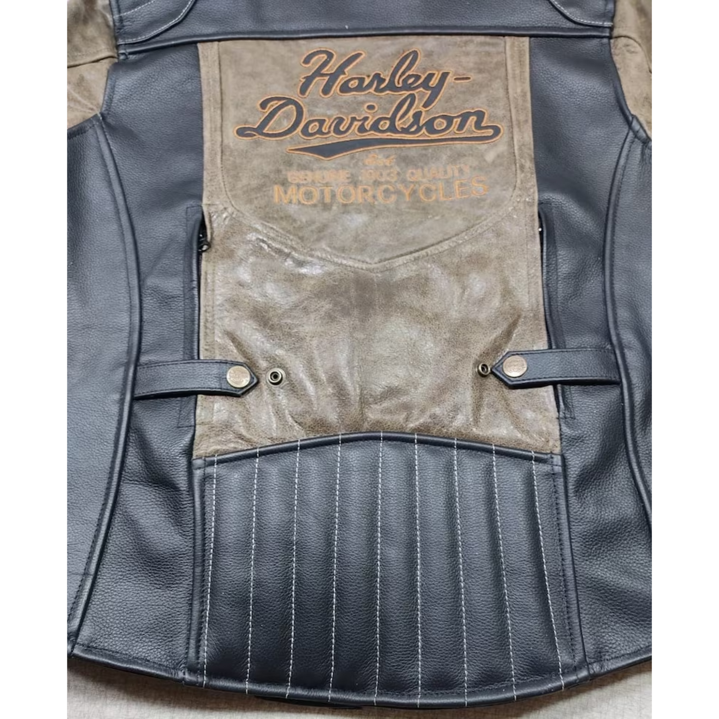 #leatherjacket #leather #fashion #jacket #leatherpants #leatherjackets #leatherfashion #bikerjacket #jackets #style #mensfashion #jaketkulitsecond #leatherboots #jaketkulitasli #jaketkulit #leathergloves #leathergoods #motorcyclejacket #jualjaketkulit #ootd #leatherjacketseason #jaketkulitbekas #leatherman #jaketkulitimport #vintage #leatherwork #leathercraft #leatherfetish #jaketmotor #leatherbag