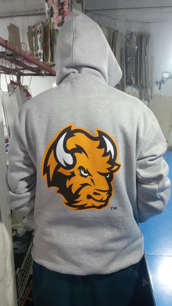 Men's Light Grey Buffalo Graphic Pullover Hoodie with Front Pocket