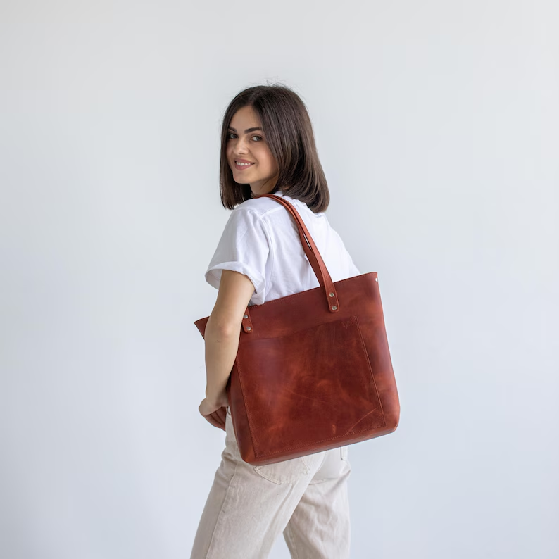 Handmade Leather Tote Bag with Zipper Closure & Removable Crossbody Strap – Versatile Everyday Work & Travel Purse