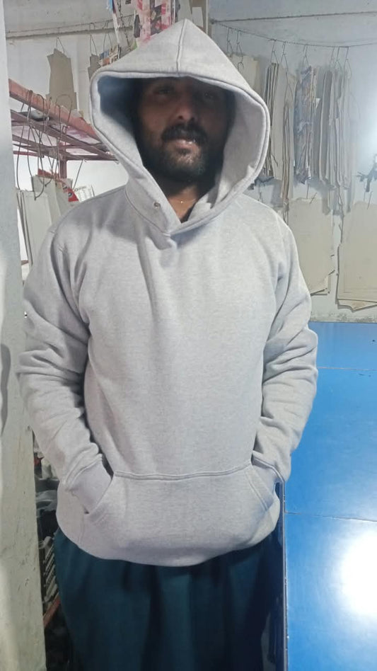 Men's Light Grey Buffalo Graphic Pullover Hoodie with Front Pocket