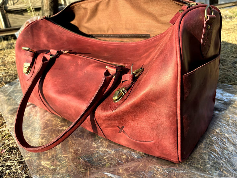 Premium Leather Shoulder Bag – Stylish, Durable, and Perfect for Travel or Daily Use