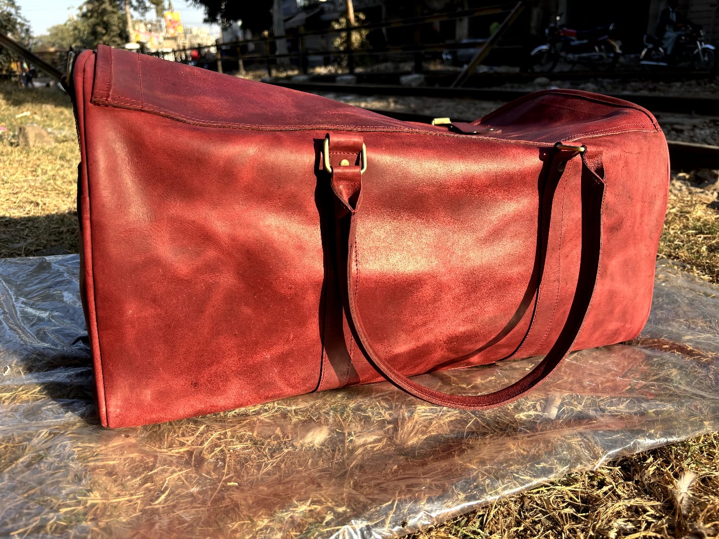 Premium Leather Shoulder Bag – Stylish, Durable, and Perfect for Travel or Daily Use