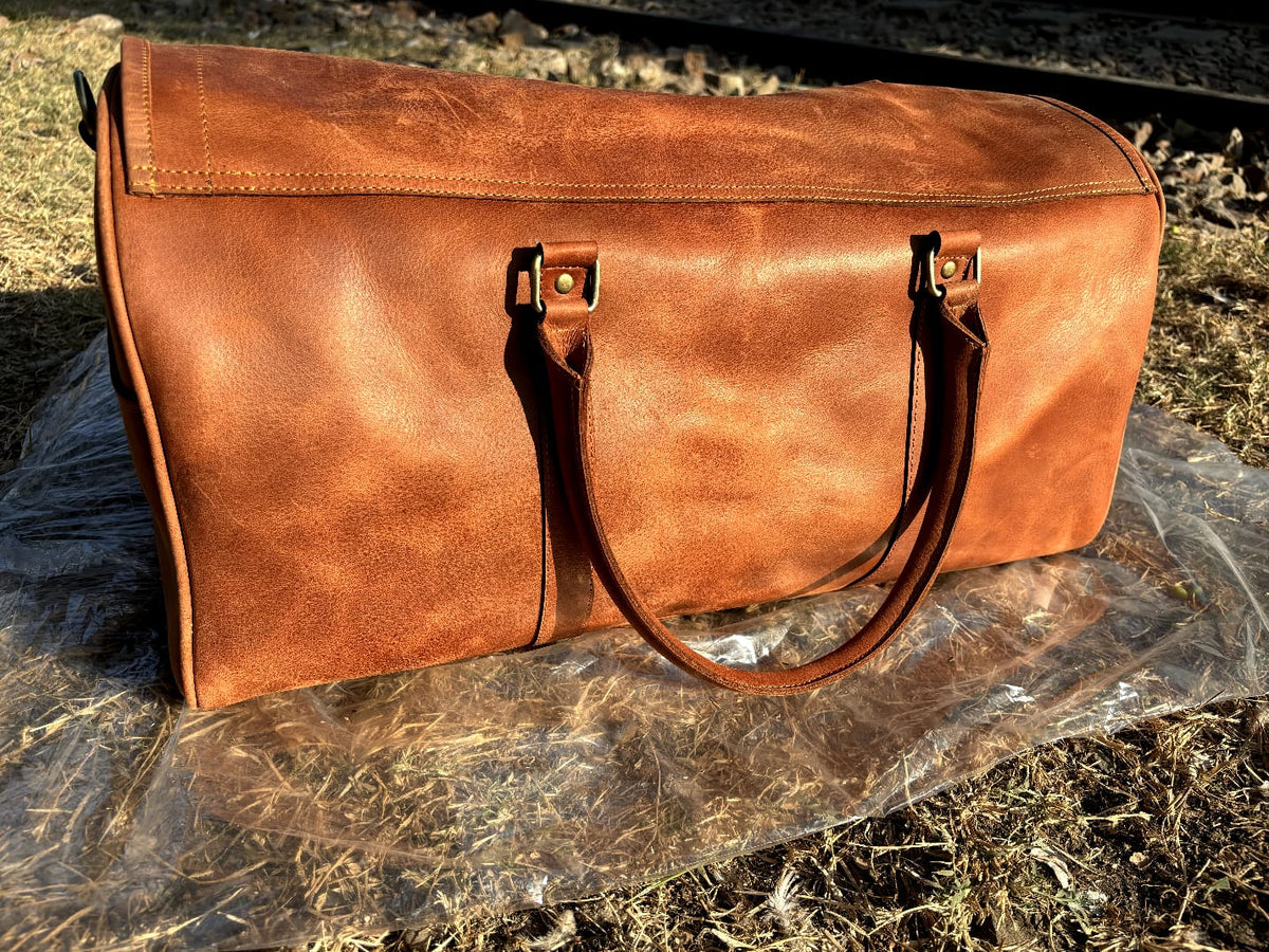 Premium Leather Shoulder Bag – Stylish, Durable, and Perfect for Travel or Daily Use