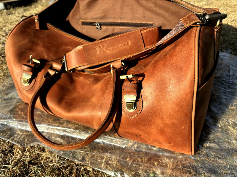 Premium Leather Shoulder Bag – Stylish, Durable, and Perfect for Travel or Daily Use