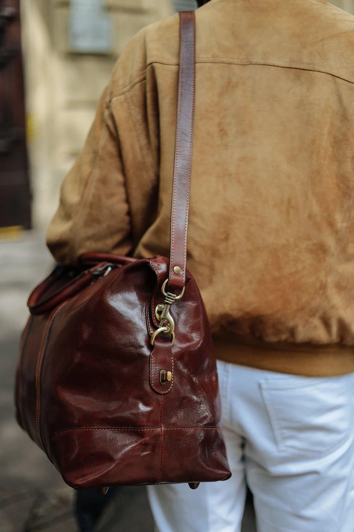 Handcrafted Italian Leather Duffle Bag: Brown Leather Weekender