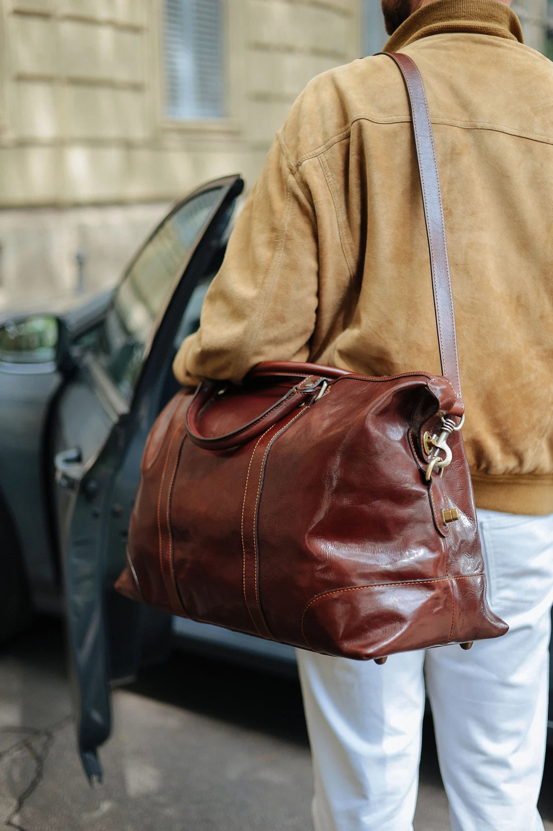 Handcrafted Italian Leather Duffle Bag: Brown Leather Weekender