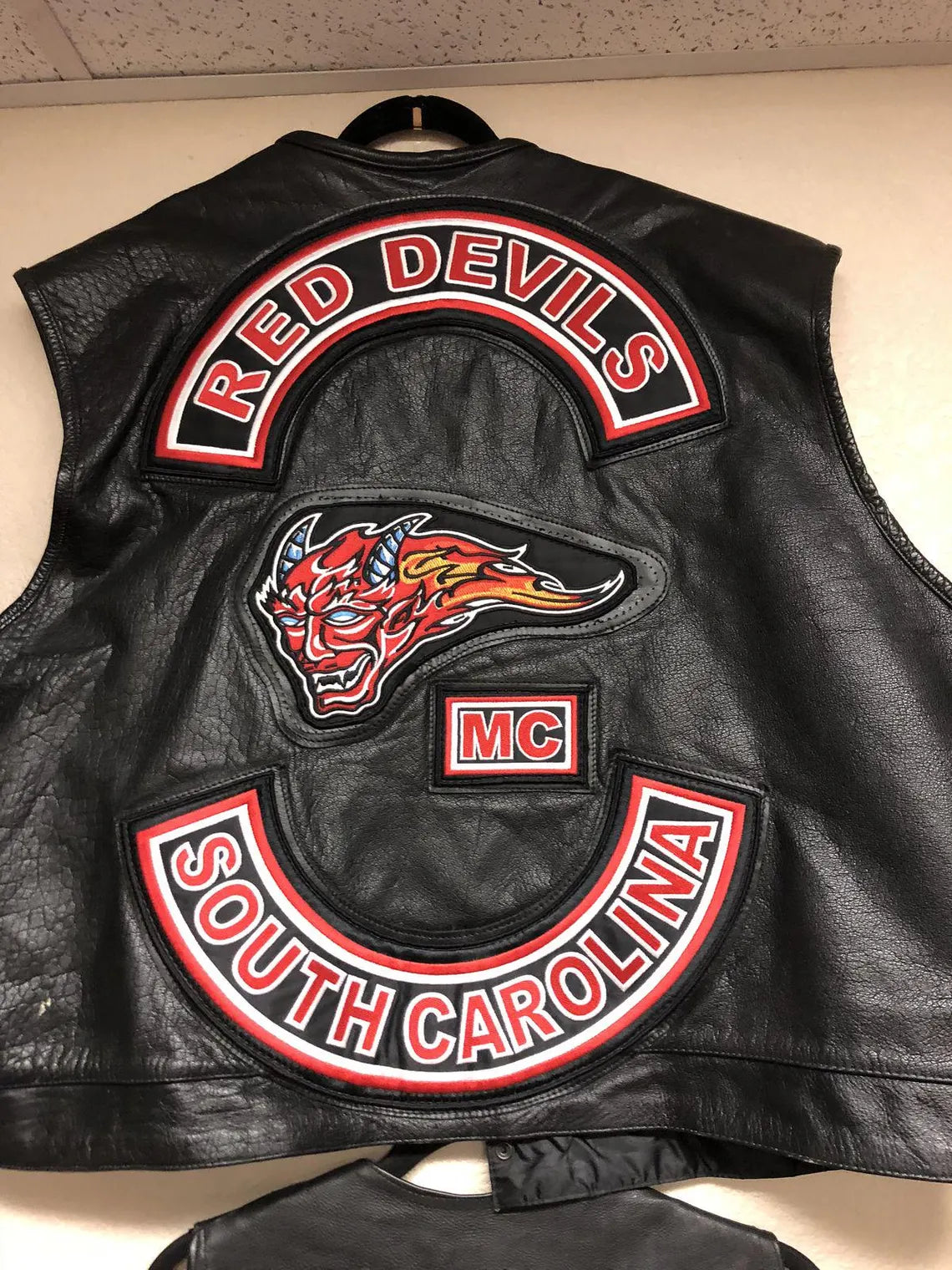 Genuine Leather Motorcycle Club Vest Black Biker Cut with Red Devils MC Patches Men's Leather Riding Club Style Vest Cowhide Biker Apparel