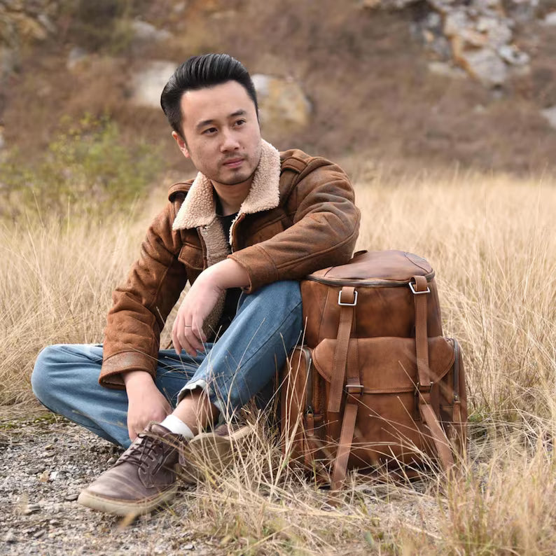 Distressed Leather Backpack, Mens Leather Backpack, Leather Rucksack, Travel Backpack, Oversized Backpack, Unisex Backpack, Weekend Holdall