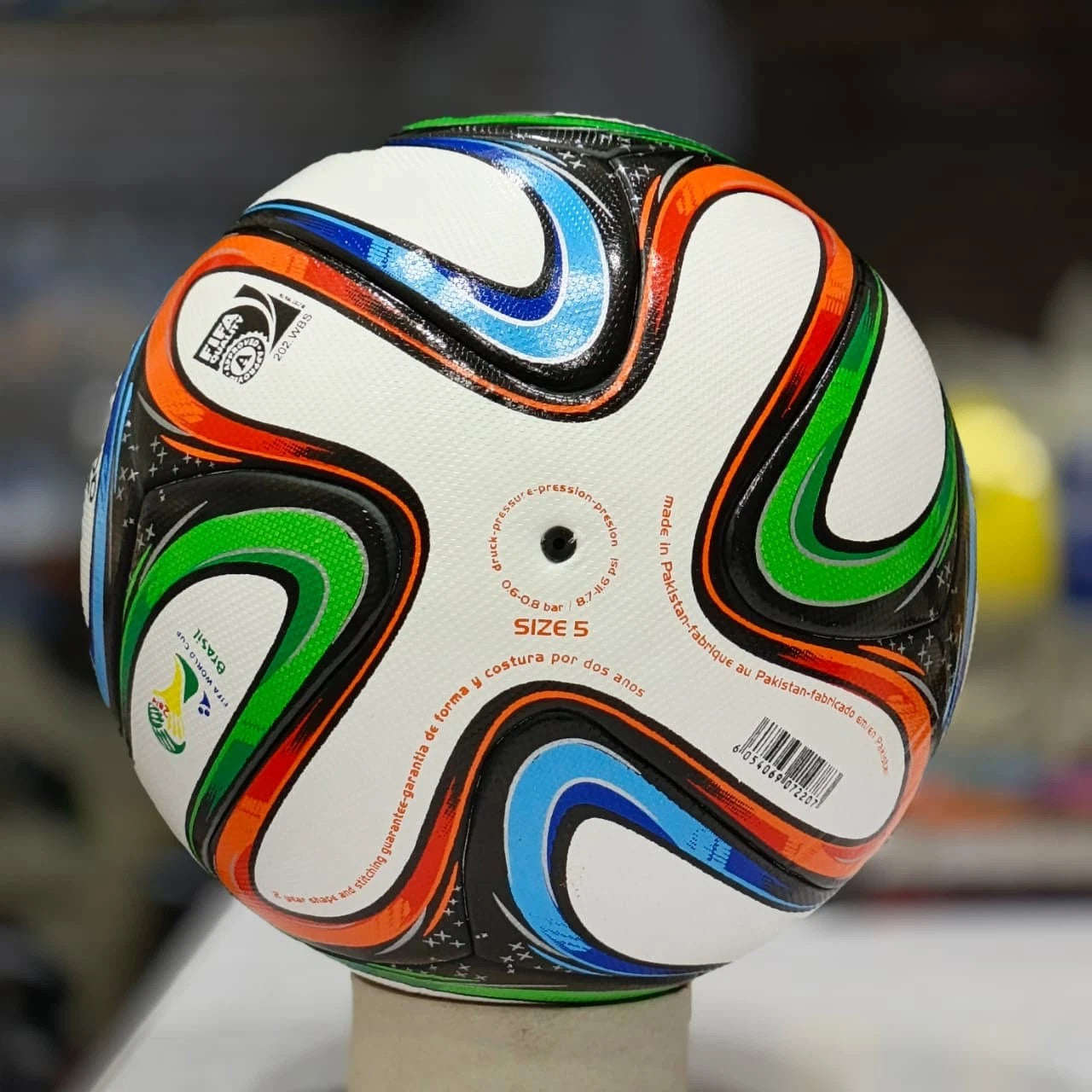 Brazuca World Cup 2014 Brazil FIFA Official Match Ball Soccer Size 5